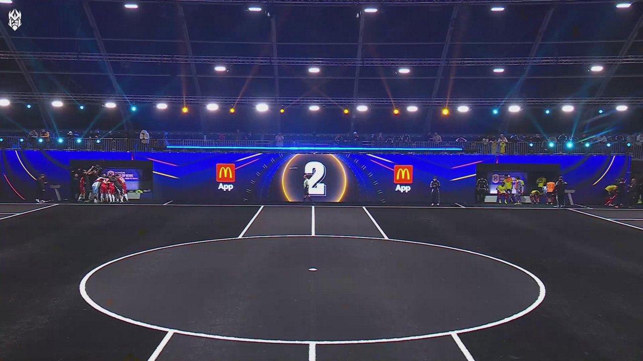 キングススリーグを見る男を見る男になれ。